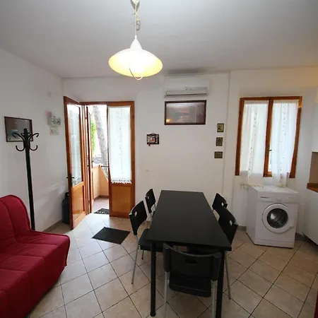 Quiet Trilocale With Two Bedrooms Rosolina Mare
