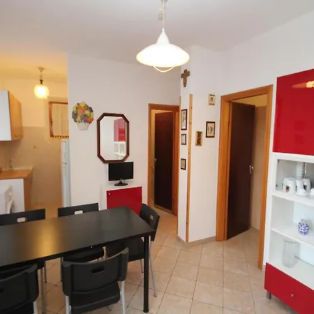 Quiet Trilocale With Two Bedrooms *