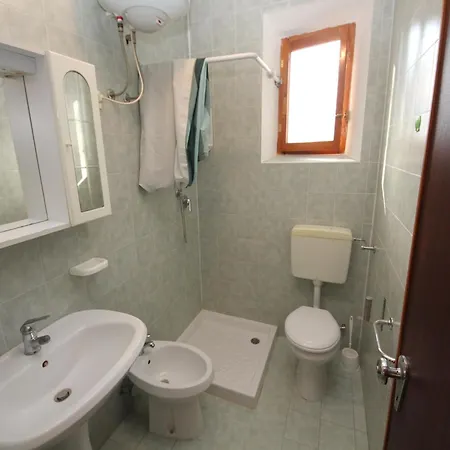 Quiet Trilocale With Two Bedrooms Apartament