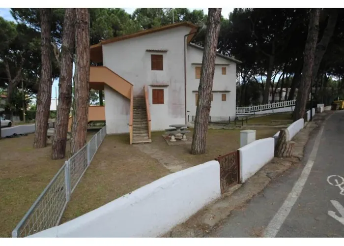 Quiet Trilocale With Two Bedrooms شقة *